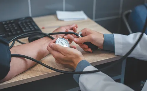 
          Imagem ilustrativa da imagem Band premia projetos que mudam a vida da população
          