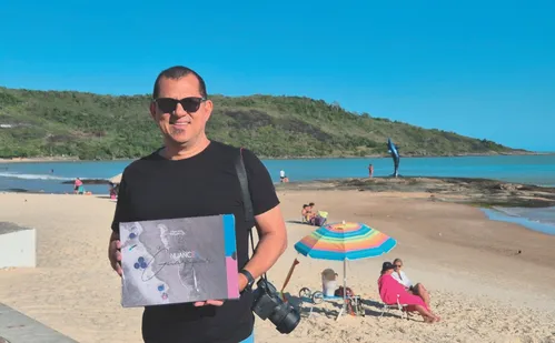 
          Imagem ilustrativa da imagem Belezas de Guarapari em livro de luxo com 200 fotos
          