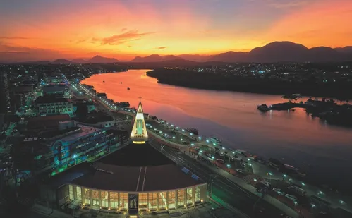 
          Imagem ilustrativa da imagem Belezas de Guarapari em livro de luxo com 200 fotos
          