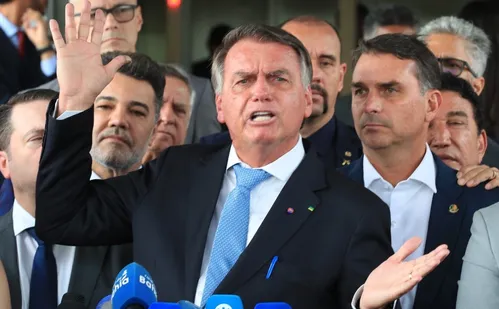 
          Imagem ilustrativa da imagem Bolsonaro não vai a julgamento da trama golpista no STF
          