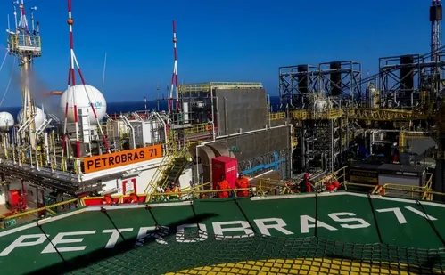 
          Imagem ilustrativa da imagem Petrobras anuncia nova descoberta de petróleo em Campos dos Goytacazes
          