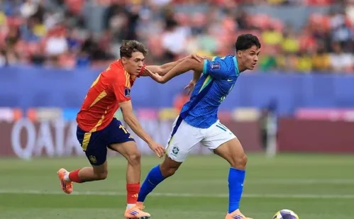 
          Imagem ilustrativa da imagem Brasil perde outra vez e cai no Mundial sub-20 ainda na primeira fase
          