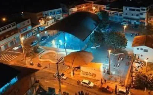 
          Imagem ilustrativa da imagem Brasil tem ao menos 2 mil endereços com nomes ligados à ditadura militar
          