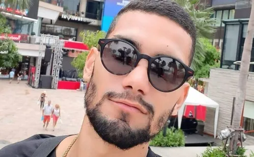 
          Imagem ilustrativa da imagem Brasileiro preso por tráfico na Tailândia recebe perdão de rei e tem pena reduzida
          