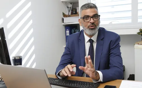 
          Imagem ilustrativa da imagem Brigas de família: até irmãs e sobrinhas pedem medidas protetivas à Justiça
          