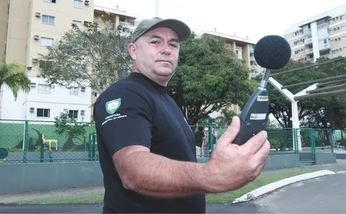 
          Imagem ilustrativa da imagem Brigas por barulho: 7 mil buscam ajuda para ter direito ao sossego
          