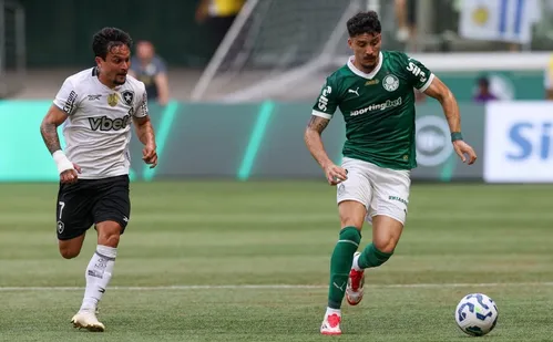 
          Imagem ilustrativa da imagem Buscando encostar nos líderes, Botafogo e Palmeiras se enfrentam no Engenhão
          