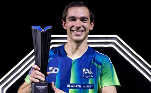 
          Imagem ilustrativa da imagem Calderano é campeão em Foz do Iguaçu e chega a seu terceiro título consecutivo
          