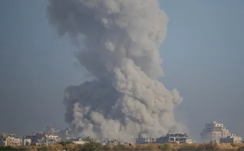 
          Imagem ilustrativa da imagem Canadá, Austrália, Portugal e Reino Unido reconhecem Palestina e pressionam Israel
          