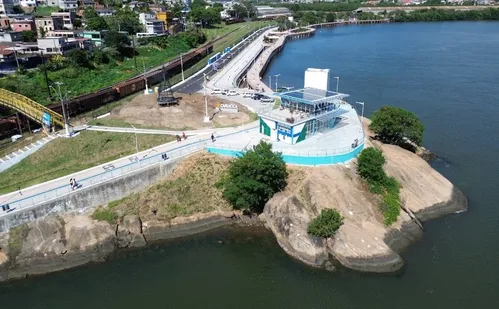 
          Imagem ilustrativa da imagem Cariacica ganha 1.952 salões de beleza e barbearias
          