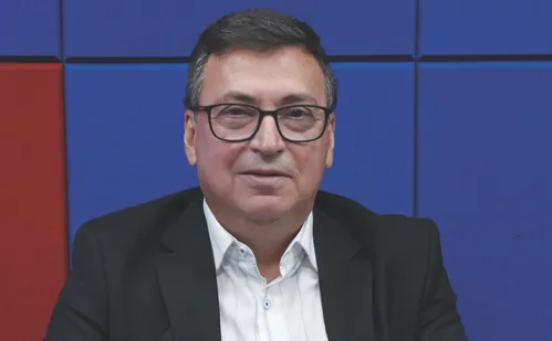 
          Imagem ilustrativa da imagem Carreira: conheça as histórias de quem saiu do estágio para o comando da empresa
          