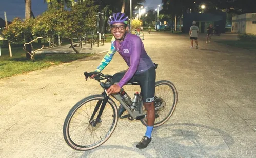 
          Imagem ilustrativa da imagem Ciclista cruza o Brasil no pedal e chega ao Espírito Santo
          