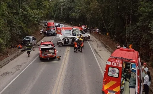 
          Imagem ilustrativa da imagem Cinco pessoas ficam feridas após acidente na Região Serrana do ES
          
