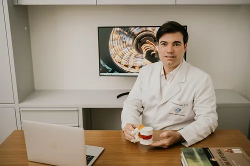 
          Imagem ilustrativa da imagem Cirurgia por vídeo garante mais segurança e conforto
          