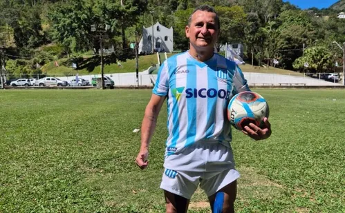 
          Imagem ilustrativa da imagem Clima de La Bombonera em Guarapari
          