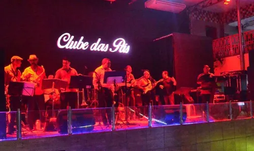 
          Imagem ilustrativa da imagem Clube das Pás une festa e solidariedade por Olinda
          