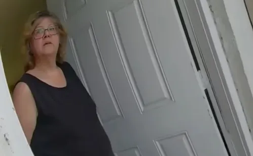 
          Imagem ilustrativa da imagem Conheça a história real do documentário 'A Vizinha Perfeita', da Netflix
          