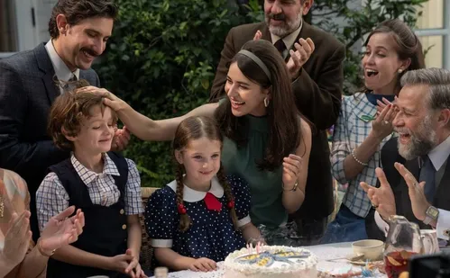 
          Imagem ilustrativa da imagem Conheça a história real e chocante de Ninguém nos Viu Partir, nova série da Netflix
          