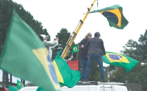 
          Imagem ilustrativa da imagem "Corra que a Polícia Vem Aí!": nova versão do clássico da comédia nos cinemas
          