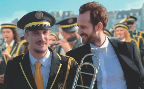 
          Imagem ilustrativa da imagem "Corra que a Polícia Vem Aí!": nova versão do clássico da comédia nos cinemas
          