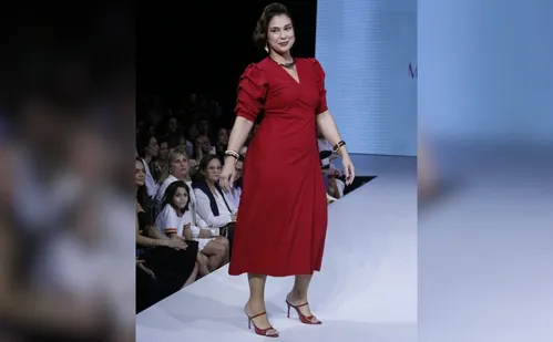 
          Imagem ilustrativa da imagem Criações de capixabas brilham na passarela da ES Fashion
          