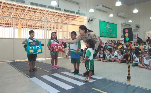 
          Imagem ilustrativa da imagem Crianças mais seguras e conscientes no trânsito
          