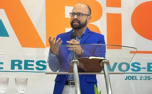 
          Imagem ilustrativa da imagem Cruzada evangelística na praça central de Colina de Laranjeiras
          