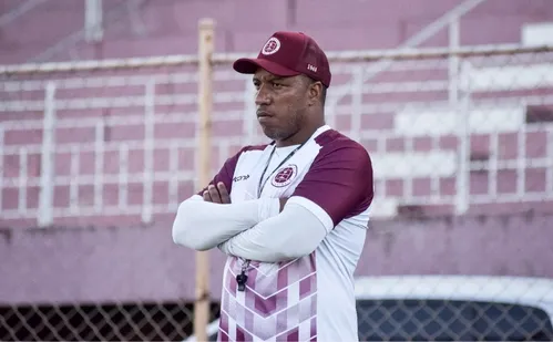 
          Imagem ilustrativa da imagem Desportiva renova com o técnico Rodrigo César para a temporada 2026
          