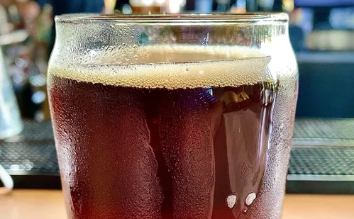 
          Imagem ilustrativa da imagem Dia Internacional da Cerveja: curiosidades e os sabores mais amados no Brasil
          