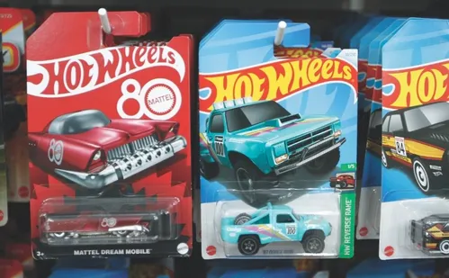 
          Imagem ilustrativa da imagem Dia das Crianças: presentes vão de bonecas a brinquedos eletrônicos
          