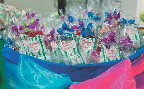 
          Imagem ilustrativa da imagem Doces e atividades para crianças no bairro Conquista neste sábado
          