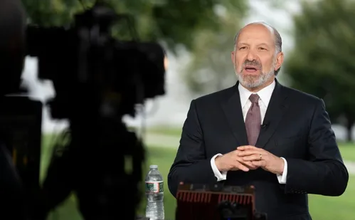 
          Imagem ilustrativa da imagem É preciso 'consertar' o Brasil, diz secretário de Comércio de Trump
          