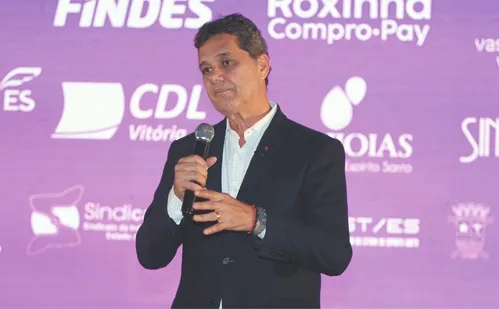 
          Imagem ilustrativa da imagem ES Fashion: Praça do Papa vira point da moda até domingo. Veja fotos
          