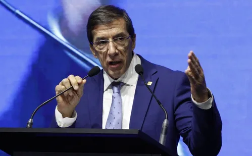 
          Imagem ilustrativa da imagem ES registra crescimento de 1,9% na economia no primeiro semestre de 2025
          