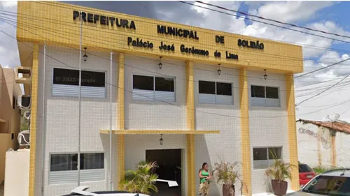 
          Imagem ilustrativa da imagem Em Solidão, sementes brotam entre fé, memória e o arroz da terra
          