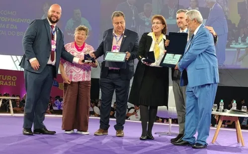 
          Imagem ilustrativa da imagem Em Vitória, diretora da Petrobras defende busca por ‘cabeças brilhantes’
          