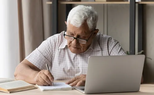 
          Imagem ilustrativa da imagem Enem 2025: 382 candidatos do ES têm mais de 60 anos
          