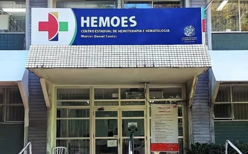 
          Imagem ilustrativa da imagem Enfrentando baixa em estoque, Hemoes convoca doadores de sangue Rh negativo
          