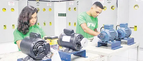 
          Imagem ilustrativa da imagem Ensino técnico: oportunidades ultrapassam divisas do ES
          