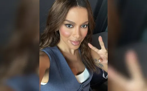 
          Imagem ilustrativa da imagem Entenda por que Anitta deixou os EUA e voltou a morar no Brasil
          