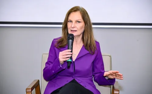 
          Imagem ilustrativa da imagem Evento do Ibef destaca migração das mulheres para o empreendedorismo
          