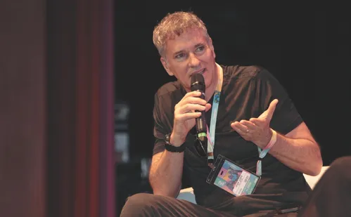 
          Imagem ilustrativa da imagem Ex-vocalista do The Fevers: “A música é nosso maior ativo econômico e cultural”
          