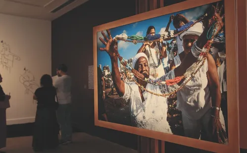 
          Imagem ilustrativa da imagem Exposição mostra influência africana nas palavras
          