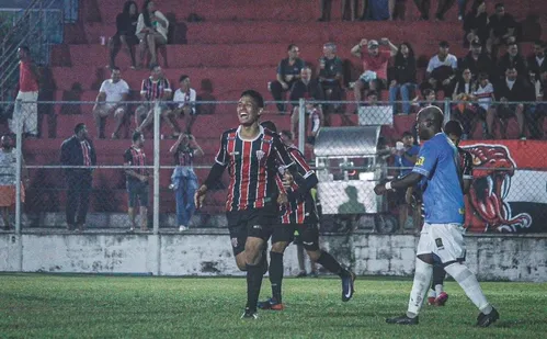 
          Imagem ilustrativa da imagem Tradição contra novidade na final
          