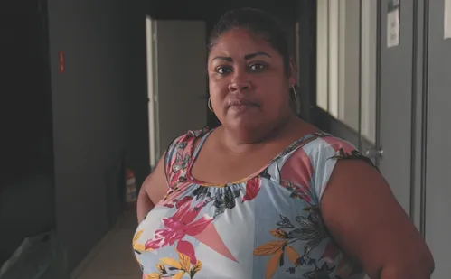 
          Imagem ilustrativa da imagem Famílias ocupam prédio do antigo TRT em Vitória
          