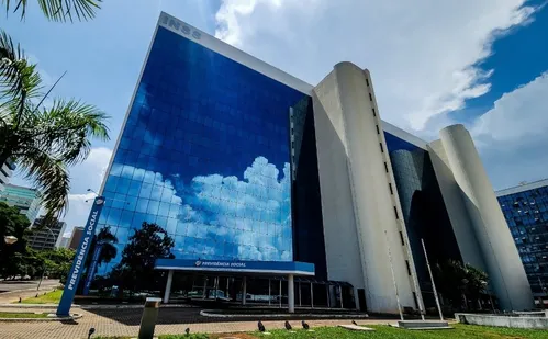 
          Imagem ilustrativa da imagem Farra dos descontos no INSS fez 114 mil vítimas no ES
          