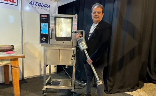 
          Imagem ilustrativa da imagem Feinbares: bares vão ter cachaça do vovô e café de açaí
          