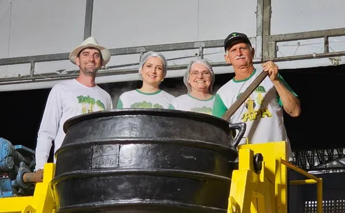 
          Imagem ilustrativa da imagem Feira Sabores da Terra com comidas típicas e atrações na Praça do Papa
          