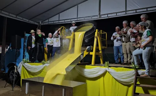 
          Imagem ilustrativa da imagem Feira Sabores da Terra com comidas típicas e atrações na Praça do Papa
          