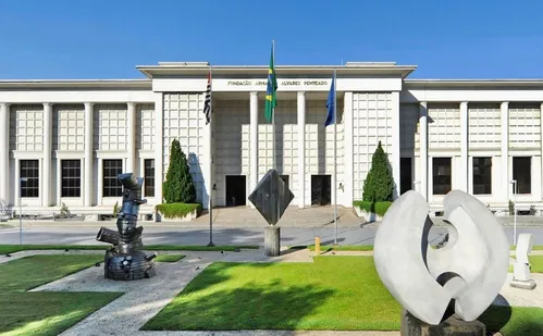 
          Imagem ilustrativa da imagem Festival de filmes com inteligência artificial vai rever limites da tecnologia
          